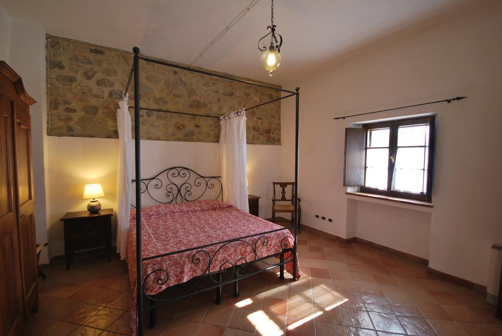 Agriturismo Ragoncino Lajatico Habitación foto